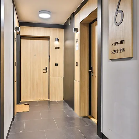 Wiktoryn 6 By Perfect 181&145 * 华沙